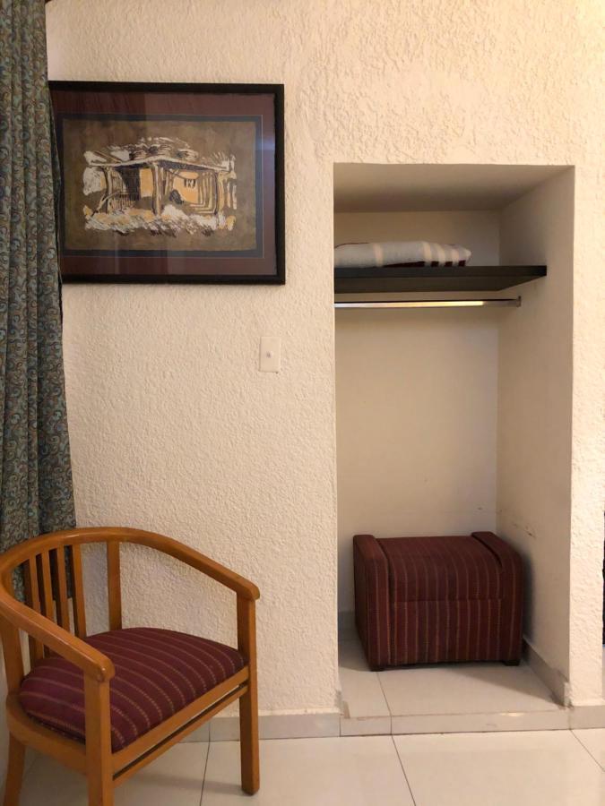 Hotel Francis Culiacán Esterno foto