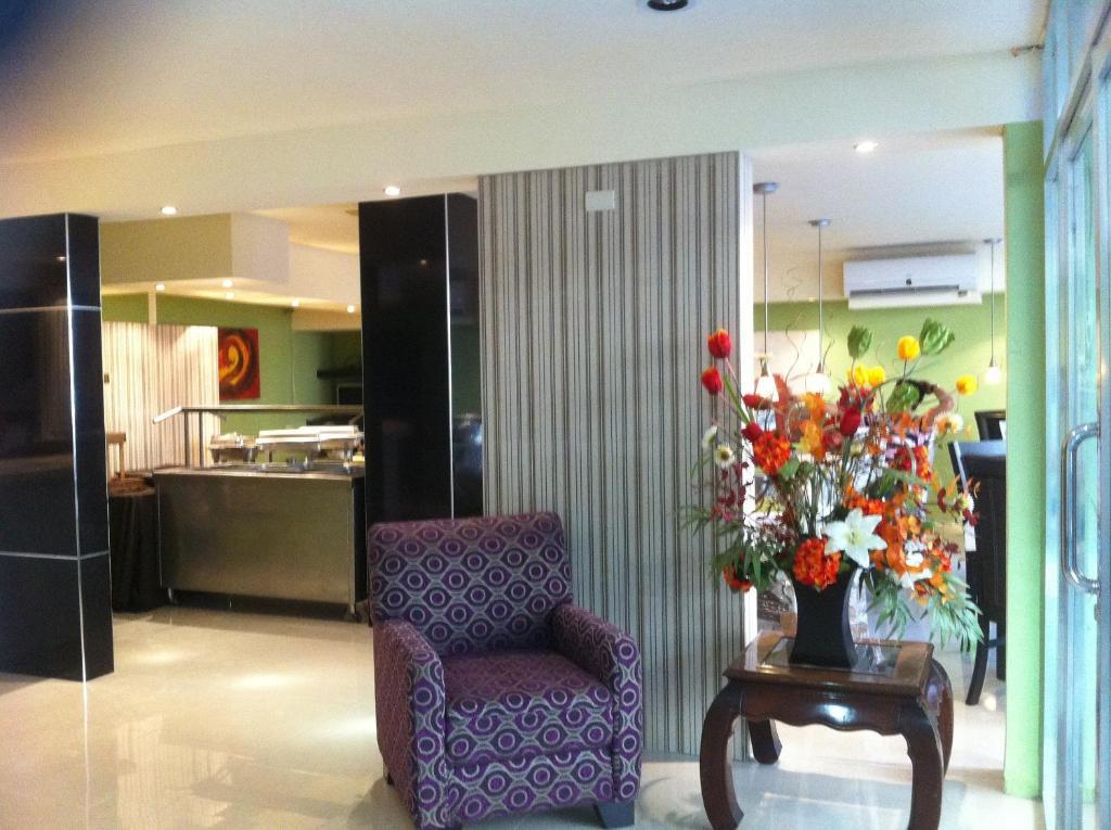 Hotel Francis Culiacán Esterno foto